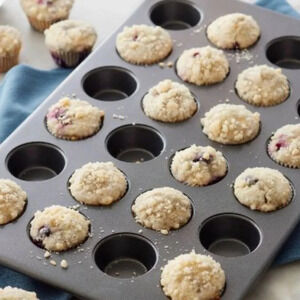 Mini muffins or cupcake bakeware teflon coated thick rolled edges makes 24